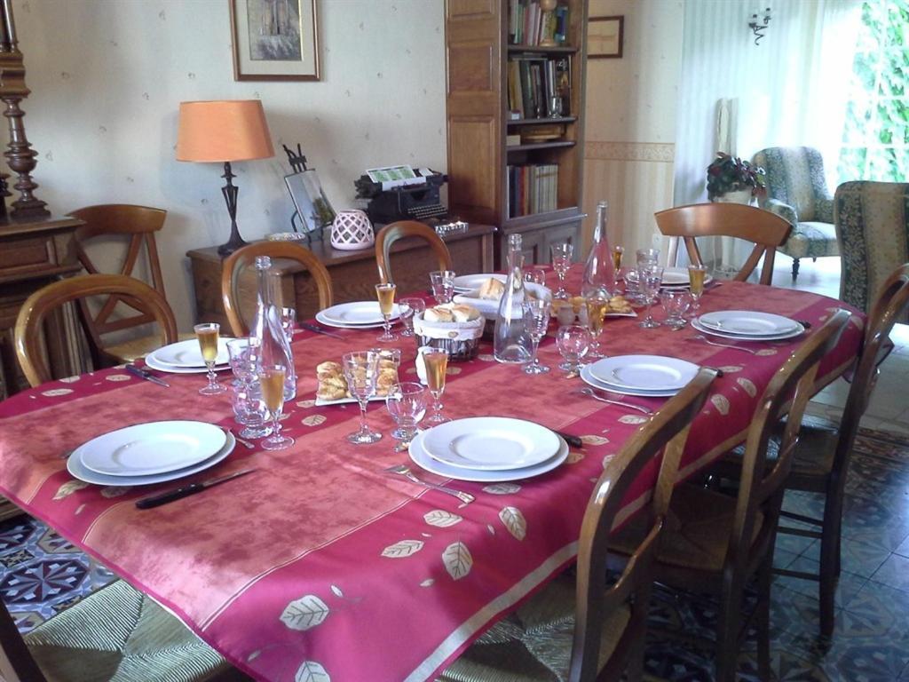 Au Pre Du Moulin Bed & Breakfast Clamanges Exterior photo